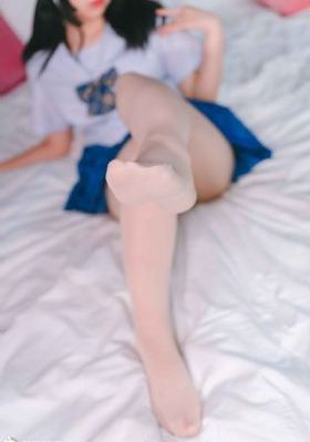 黄蓉一床三男共妻_剧情片神马影院在线