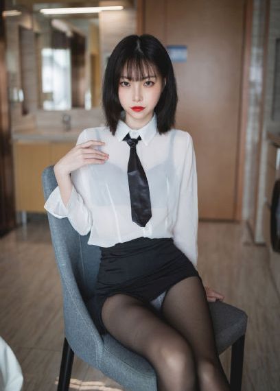 深夜成人十八禁网站_BD英语在线视频观看